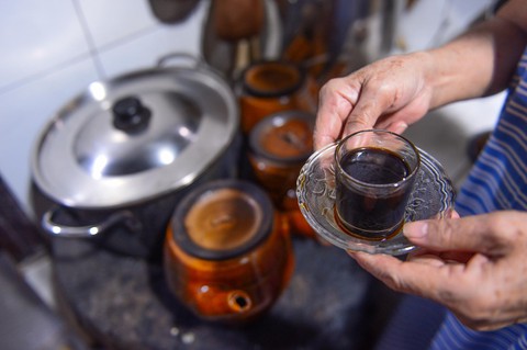 Cà phê vợt: Có nơi ở Sài Gòn gì cũng từ từ - Ảnh 1. Cà phê vợt: Có nơi ở Sài Gòn gì cũng từ từ - Ảnh 1.