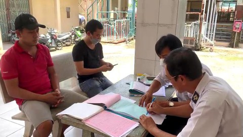 Làm giả giấy kiểm dịch để chuyển lô heo thịt từ Đồng Nai về Sóc Trăng - Ảnh 1. Làm giả giấy kiểm dịch để chuyển lô heo thịt từ Đồng Nai về Sóc Trăng - Ảnh 1.
