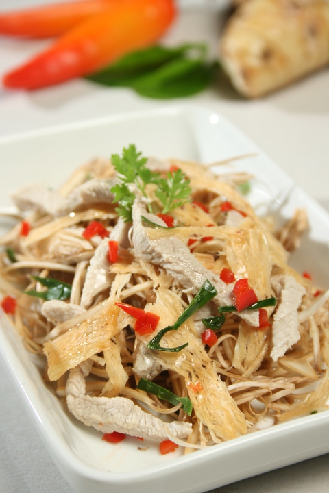Hễ ở đâu có chút rau, thịt, cá, tôm, củ, quả... là ở đó gỏi lót tót trình làng - Ảnh 6. Hễ ở đâu có chút rau, thịt, cá, tôm, củ, quả... là ở đó gỏi lót tót trình làng - Ảnh 6.