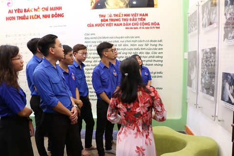 Hiến kế xây dựng Không gian văn hóa Hồ Chí Minh trên không gian mạng - Ảnh 1. Hiến kế xây dựng Không gian văn hóa Hồ Chí Minh trên không gian mạng - Ảnh 1.