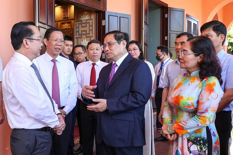 Thủ tướng Phạm Minh Chính dâng hương tưởng niệm Chủ tịch Hồ Chí Minh - Ảnh 2. Thủ tướng Phạm Minh Chính dâng hương tưởng niệm Chủ tịch Hồ Chí Minh - Ảnh 2.