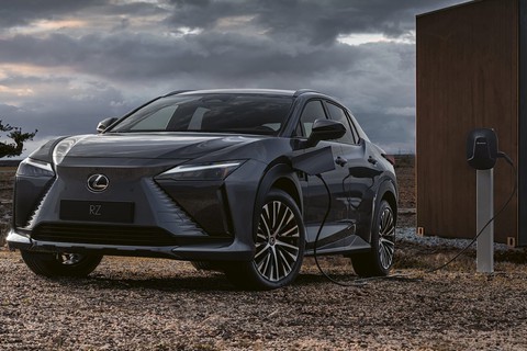 Tản nhiệt khổng lồ của Lexus sẽ biến đổi thế nào khi xe điện không cần? - Ảnh 3. Tản nhiệt khổng lồ của Lexus sẽ biến đổi thế nào khi xe điện không cần? - Ảnh 3.