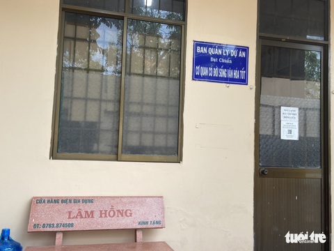 Kỷ luật cảnh cáo nguyên giám đốc ban quản lý dự án huyện bị ‘tố’ sàm sỡ nữ nhân viên - Ảnh 1. Kỷ luật cảnh cáo nguyên giám đốc ban quản lý dự án huyện bị ‘tố’ sàm sỡ nữ nhân viên - Ảnh 1.