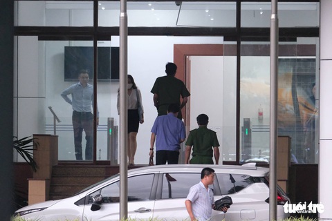 Khám xét nhà riêng các ông Nguyễn Thanh Long, Chu Ngọc Anh, Phạm Công Tạc - Ảnh 1. Khám xét nhà riêng các ông Nguyễn Thanh Long, Chu Ngọc Anh, Phạm Công Tạc - Ảnh 1.