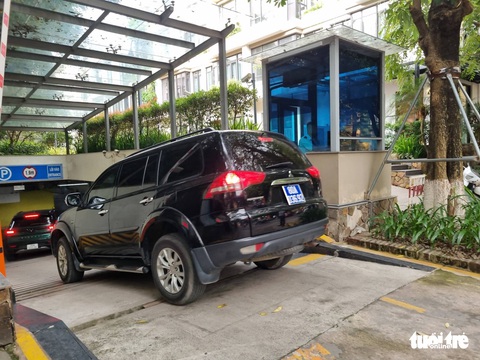 Khám xét nhà riêng các ông Nguyễn Thanh Long, Chu Ngọc Anh, Phạm Công Tạc - Ảnh 2. Khám xét nhà riêng các ông Nguyễn Thanh Long, Chu Ngọc Anh, Phạm Công Tạc - Ảnh 2.