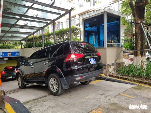 Bắt cựu bộ trưởng Bộ Y tế Nguyễn Thanh Long vì liên quan vụ Việt Á - Ảnh 2. Bắt cựu bộ trưởng Bộ Y tế Nguyễn Thanh Long vì liên quan vụ Việt Á - Ảnh 2.