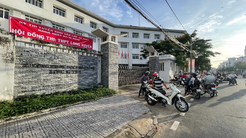 Hơn 20.000 thí sinh Cần Thơ, An Giang bước vào kỳ tuyển sinh lớp 10 - Ảnh 2. Hơn 20.000 thí sinh Cần Thơ, An Giang bước vào kỳ tuyển sinh lớp 10 - Ảnh 2.