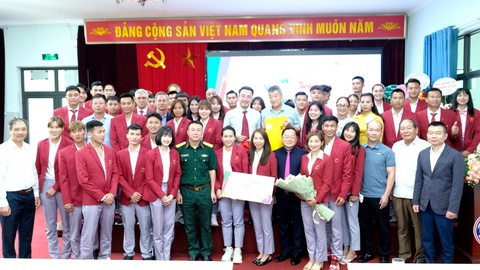 Đội tuyển điền kinh Việt Nam được thưởng 1 tỉ đồng - Ảnh 2. Đội tuyển điền kinh Việt Nam được thưởng 1 tỉ đồng - Ảnh 2.