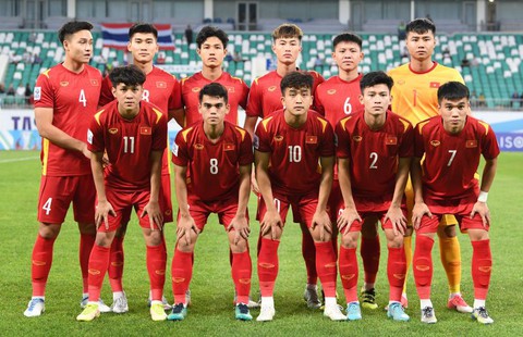 U23 Việt Nam nhận thưởng 1,3 tỉ đồng sau vòng bảng U23 châu Á 2022 - Ảnh 1. U23 Việt Nam nhận thưởng 1,3 tỉ đồng sau vòng bảng U23 châu Á 2022 - Ảnh 1.