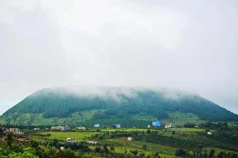 Hè là bay! Lướt ngay loạt điểm đến lạ mà quen - Ảnh 2. Hè là bay! Lướt ngay loạt điểm đến lạ mà quen - Ảnh 2.