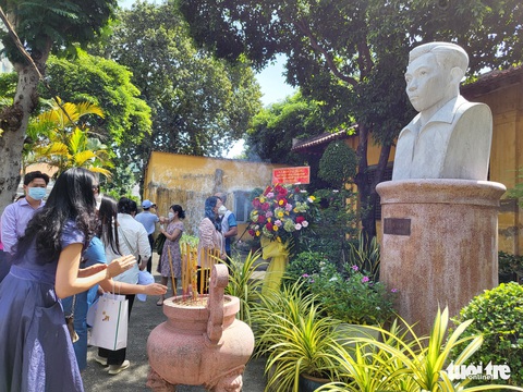 Đến quận 5, tham quan khu trại giam gần 150 năm tuổi - Ảnh 1. Đến quận 5, tham quan khu trại giam gần 150 năm tuổi - Ảnh 1.
