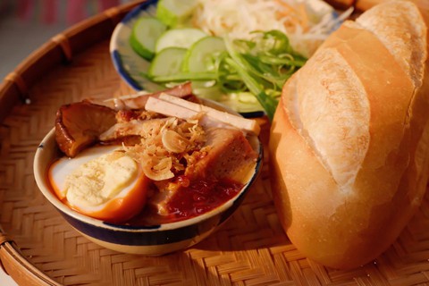 Để người xứ Nẫu có chỗ lui tới và khách thập phương cảm nhận mùi vị miền Trung thế nào - Ảnh 3. Để người xứ Nẫu có chỗ lui tới và khách thập phương cảm nhận mùi vị miền Trung thế nào - Ảnh 3.