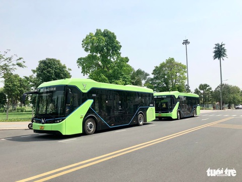 Tin sáng 9-6: Xử lý ngân hàng yếu kém; Kiến nghị đưa sách giáo khoa vào bình ổn giá - Ảnh 2. Tin sáng 9-6: Xử lý ngân hàng yếu kém; Kiến nghị đưa sách giáo khoa vào bình ổn giá - Ảnh 2.