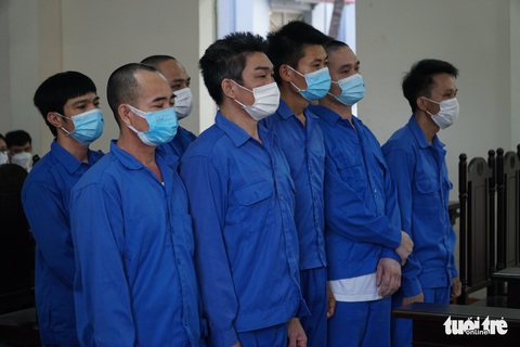 Băng bắt cóc chủ rẫy đòi 4,5 tỉ đồng tiền chuộc lãnh hơn 100 năm tù - Ảnh 1. Băng bắt cóc chủ rẫy đòi 4,5 tỉ đồng tiền chuộc lãnh hơn 100 năm tù - Ảnh 1.