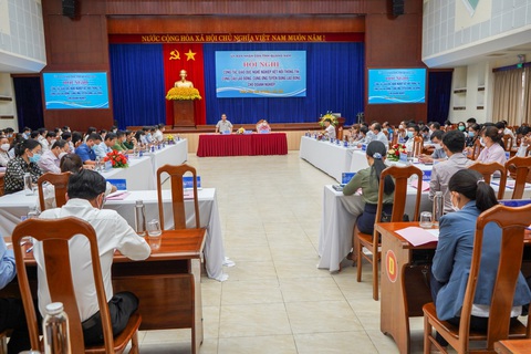 Cơ hội việc làm rộng mở cho lao động miền núi Quảng Nam - Ảnh 2. Cơ hội việc làm rộng mở cho lao động miền núi Quảng Nam - Ảnh 2.