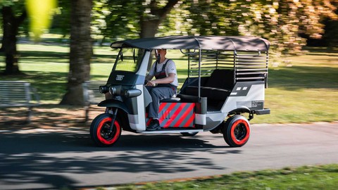 Xe tuk tuk mang phong cách Audi dụ khách du lịch - Ảnh 5. Xe tuk tuk mang phong cách Audi dụ khách du lịch - Ảnh 5.