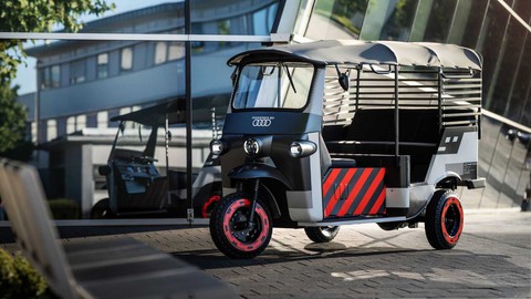 Xe tuk tuk mang phong cách Audi dụ khách du lịch - Ảnh 1. Xe tuk tuk mang phong cách Audi dụ khách du lịch - Ảnh 1.