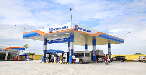 Hoàn đến tiền xăng khi dùng thẻ HDBank Petrolimex 4 trong 1 - Ảnh 1. Hoàn đến tiền xăng khi dùng thẻ HDBank Petrolimex 4 trong 1 - Ảnh 1.