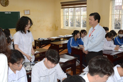 Thi tốt nghiệp THPT năm 2022: Ưu tiên hỗ trợ thí sinh - Ảnh 1. Thi tốt nghiệp THPT năm 2022: Ưu tiên hỗ trợ thí sinh - Ảnh 1.