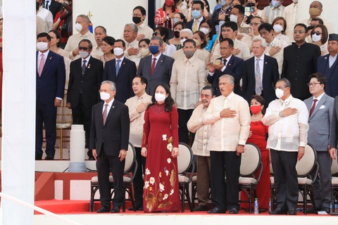 Phó chủ tịch nước Võ Thị Ánh Xuân dự lễ nhậm chức của tân tổng thống Philippines - Ảnh 1. Phó chủ tịch nước Võ Thị Ánh Xuân dự lễ nhậm chức của tân tổng thống Philippines - Ảnh 1.