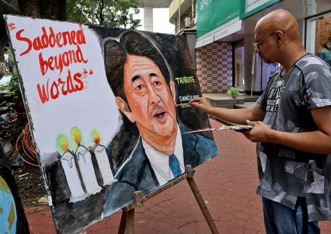 5 lý do khiến ông Abe Shinzo được người Việt Nam yêu mến - Ảnh 1. 5 lý do khiến ông Abe Shinzo được người Việt Nam yêu mến - Ảnh 1.