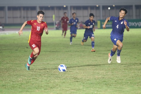 Hòa 1-1, U19 Việt Nam và U19 Thái Lan dắt tay nhau vào bán kết - Ảnh 1. Hòa 1-1, U19 Việt Nam và U19 Thái Lan dắt tay nhau vào bán kết - Ảnh 1.