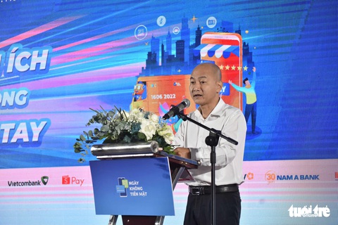 Chợ phiên Không tiền mặt: Cơ hội để bà con, công nhân tiếp cận những tiện ích mới nhất của xã hội - Ảnh 3. Chợ phiên Không tiền mặt: Cơ hội để bà con, công nhân tiếp cận những tiện ích mới nhất của xã hội - Ảnh 3.