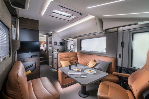 Mercedes-Benz Sprinter độ thành siêu nhà di động, giá ngang siêu xe - Ảnh 9.