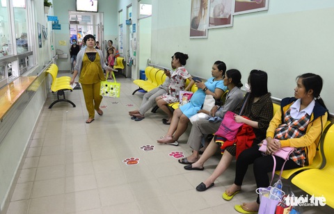Không đủ tiền chi cho... tránh thai? - Ảnh 1. Không đủ tiền chi cho... tránh thai? - Ảnh 1.