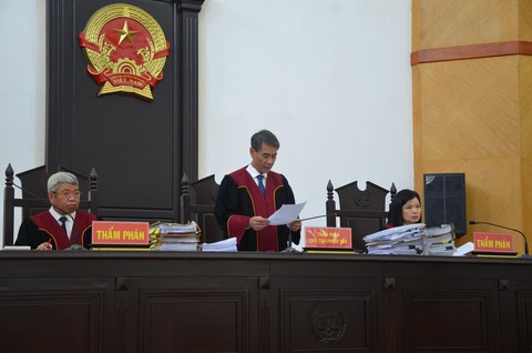 Ông Nguyễn Đức Chung phủ nhận việc chỉ đạo dừng thầu để ‘dọn đường’ cho Nhật Cường - Ảnh 2. Ông Nguyễn Đức Chung phủ nhận việc chỉ đạo dừng thầu để ‘dọn đường’ cho Nhật Cường - Ảnh 2.