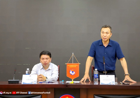 Lãnh đạo VFF gặp gỡ, giao nhiệm vụ cho đội tuyển U16 Việt Nam - Ảnh 1. Lãnh đạo VFF gặp gỡ, giao nhiệm vụ cho đội tuyển U16 Việt Nam - Ảnh 1.