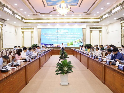 TP.HCM cần làm gì để trở thành lực kéo cho cả nước? - Ảnh 1. TP.HCM cần làm gì để trở thành lực kéo cho cả nước? - Ảnh 1.