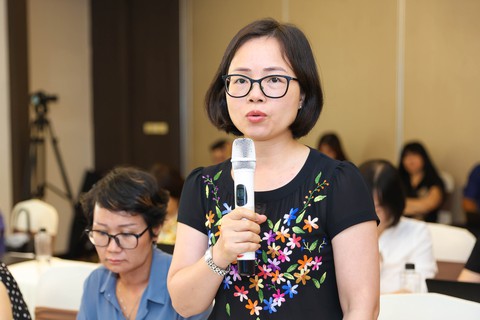 Giúp vợ giặt quần áo, rửa bát… phải giấu gia đình? - Ảnh 1. Giúp vợ giặt quần áo, rửa bát… phải giấu gia đình? - Ảnh 1.
