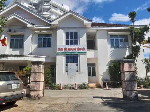 Nhiều vi phạm trong mua sắm trang thiết bị phòng chống dịch ở Kon Tum - Ảnh 2. Nhiều vi phạm trong mua sắm trang thiết bị phòng chống dịch ở Kon Tum - Ảnh 2.
