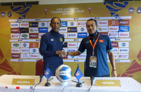 U19 Việt Nam chuẩn bị tinh thần trước áp lực từ CĐV Indonesia - Ảnh 1. U19 Việt Nam chuẩn bị tinh thần trước áp lực từ CĐV Indonesia - Ảnh 1.