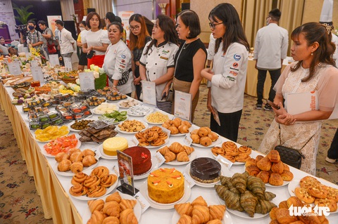 Cận cảnh bàn tiệc giành giải quán quân cuộc thi làm bánh ngon nhất Việt Nam - Ảnh 1. Cận cảnh bàn tiệc giành giải quán quân cuộc thi làm bánh ngon nhất Việt Nam - Ảnh 1.