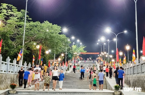 Vị Xuyên - nghĩa trang liệt sĩ đã thành hoa viên - Ảnh 1. Vị Xuyên - nghĩa trang liệt sĩ đã thành hoa viên - Ảnh 1.