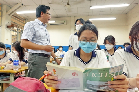 Điều chỉnh chương trình môn sử ra sao? - Ảnh 1. Điều chỉnh chương trình môn sử ra sao? - Ảnh 1.