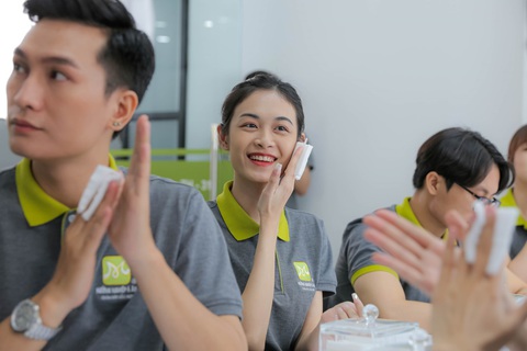 Cùng con chọn nghề - việc khó và đầy nỗi lo - Ảnh 2. Cùng con chọn nghề - việc khó và đầy nỗi lo - Ảnh 2.