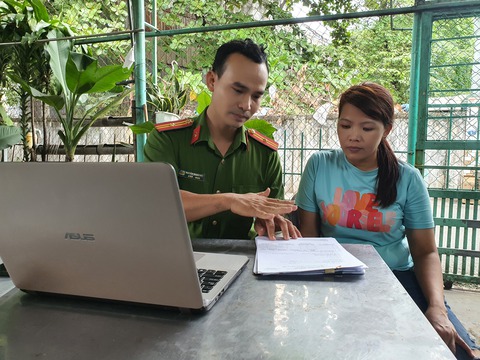 Công an TP Thủ Đức: Người dân ngồi nhà vẫn có thể đăng ký tạm trú, thường trú... qua mạng - Ảnh 1. Công an TP Thủ Đức: Người dân ngồi nhà vẫn có thể đăng ký tạm trú, thường trú... qua mạng - Ảnh 1.