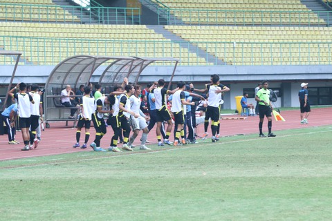 U19 Việt Nam tan mộng vô địch sau thất bại 0-3 trước Malaysia - Ảnh 3. U19 Việt Nam tan mộng vô địch sau thất bại 0-3 trước Malaysia - Ảnh 3.