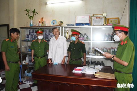 Bắt cựu chủ tịch hội đồng quản trị Quỹ tín dụng nhân dân Long Bình - Ảnh 1. Bắt cựu chủ tịch hội đồng quản trị Quỹ tín dụng nhân dân Long Bình - Ảnh 1.