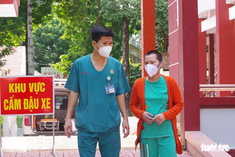 Thoát cửa tử khi sinh con, cựu F0 ghép tên bác sĩ đặt tên cho thiên thần nhỏ - Ảnh 3. Thoát cửa tử khi sinh con, cựu F0 ghép tên bác sĩ đặt tên cho thiên thần nhỏ - Ảnh 3.