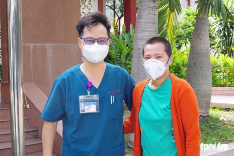 Thoát cửa tử khi sinh con, cựu F0 ghép tên bác sĩ đặt tên cho thiên thần nhỏ - Ảnh 2. Thoát cửa tử khi sinh con, cựu F0 ghép tên bác sĩ đặt tên cho thiên thần nhỏ - Ảnh 2.