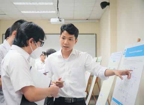 Đăng ký nguyện vọng vào Trường đại học Bách khoa: Phải đạt chuẩn tiếng Anh sơ tuyển - Ảnh 1. Đăng ký nguyện vọng vào Trường đại học Bách khoa: Phải đạt chuẩn tiếng Anh sơ tuyển - Ảnh 1.