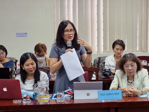 Chuyên gia góp ý để TP.HCM tạo động lực làm việc cho cán bộ - Ảnh 2. Chuyên gia góp ý để TP.HCM tạo động lực làm việc cho cán bộ - Ảnh 2.