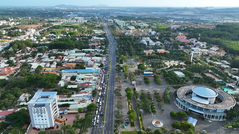 Bà Rịa - Vũng Tàu: Hạ tầng quá tải, lạc hậu, tiềm năng không được khai thác đúng mức - Ảnh 2. Bà Rịa - Vũng Tàu: Hạ tầng quá tải, lạc hậu, tiềm năng không được khai thác đúng mức - Ảnh 2.