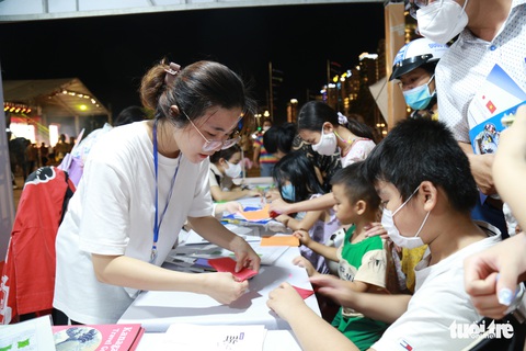 Xem búp bê truyền thống của Nhật ở Lễ hội Việt Nam - Nhật Bản - Ảnh 3. Xem búp bê truyền thống của Nhật ở Lễ hội Việt Nam - Nhật Bản - Ảnh 3.