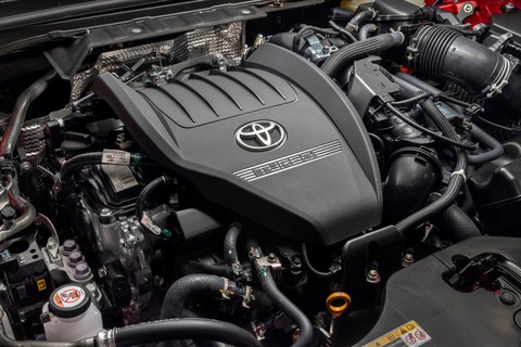 Toyota Crown thế hệ mới ra mắt: Thiết kế độc lạ cùng 4 kiểu dáng từ sedan đến SUV - Ảnh 5. Toyota Crown thế hệ mới ra mắt: Thiết kế độc lạ cùng 4 kiểu dáng từ sedan đến SUV - Ảnh 5.