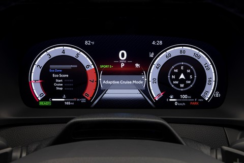 Toyota Crown thế hệ mới ra mắt: Thiết kế độc lạ cùng 4 kiểu dáng từ sedan đến SUV - Ảnh 15. Toyota Crown thế hệ mới ra mắt: Thiết kế độc lạ cùng 4 kiểu dáng từ sedan đến SUV - Ảnh 15.